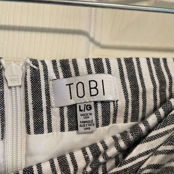 TOBI striped asymmetrical mini skirt - Picture 7 of 8